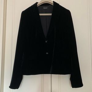 TAHARI BLACK SINGLE BREASTED VELVET JACKET Sz L .